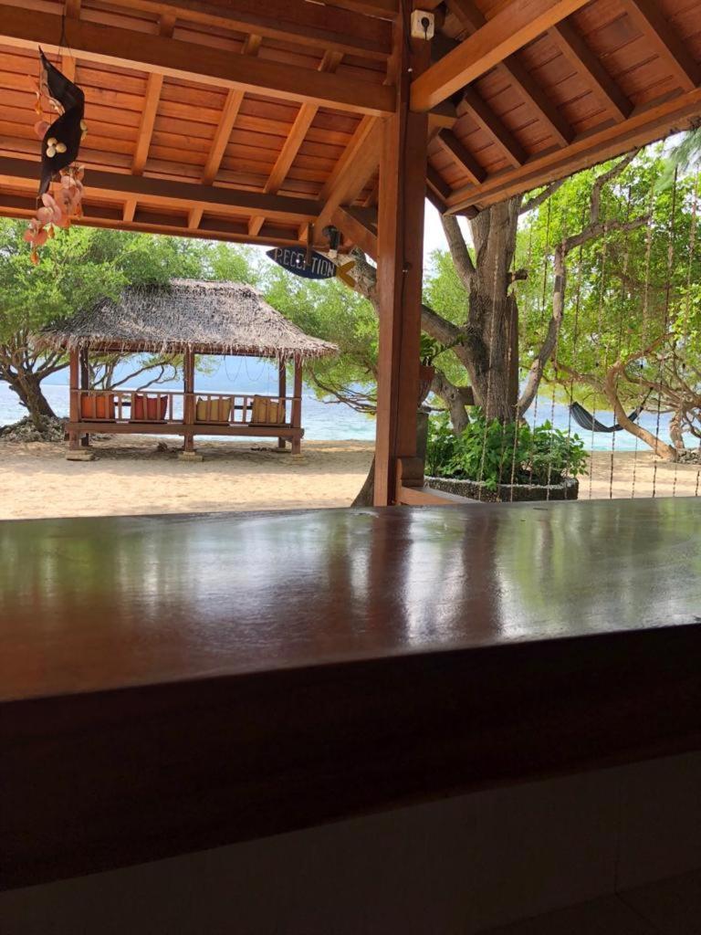 Biru Meno Beach Bungalows Gili Meno Exterior foto