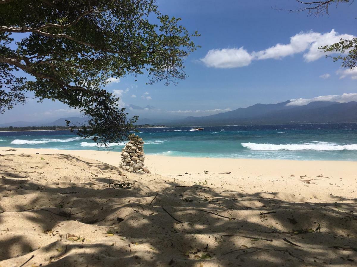Biru Meno Beach Bungalows Gili Meno Exterior foto