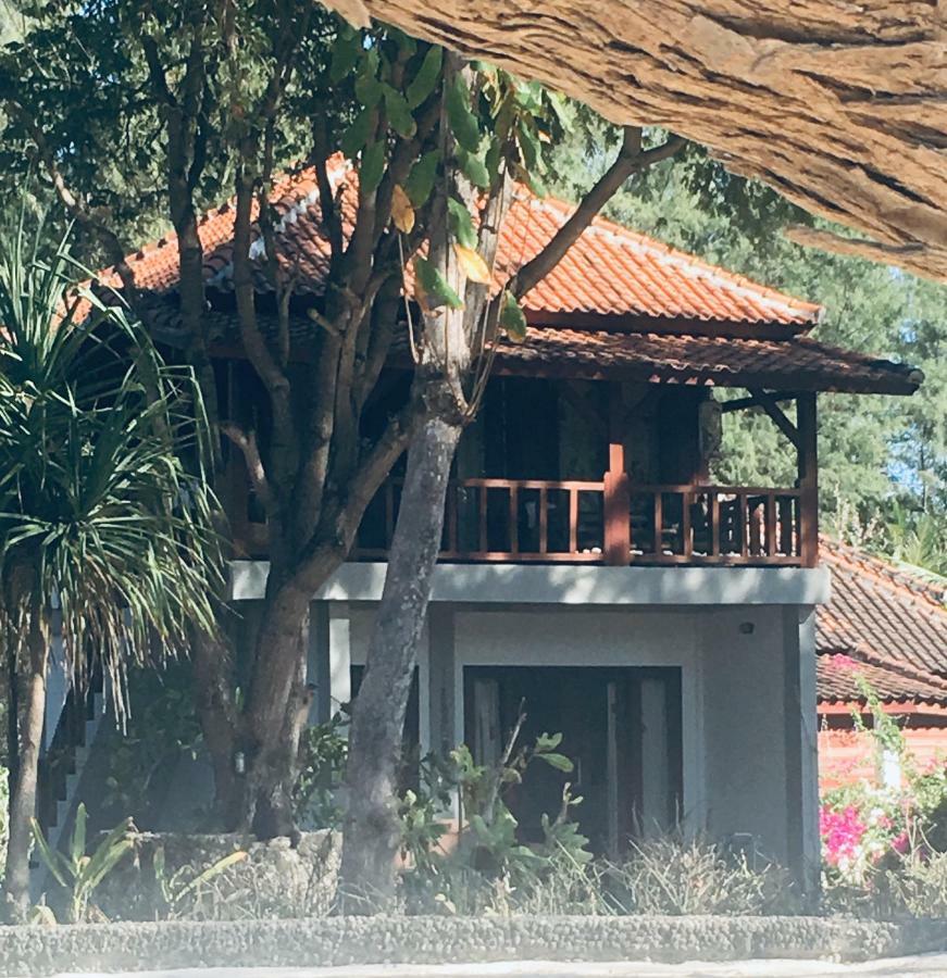 Biru Meno Beach Bungalows Gili Meno Exterior foto